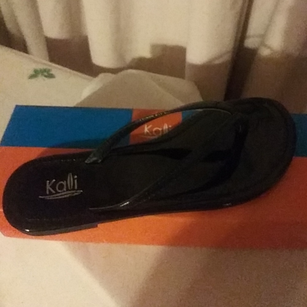 Shoes - Picture 3 of 3